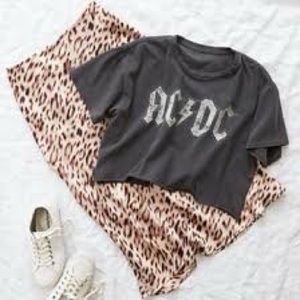 AE Studio Midi Leopard Skirt